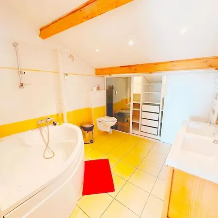 Magnifique Duplex De 130 M² A